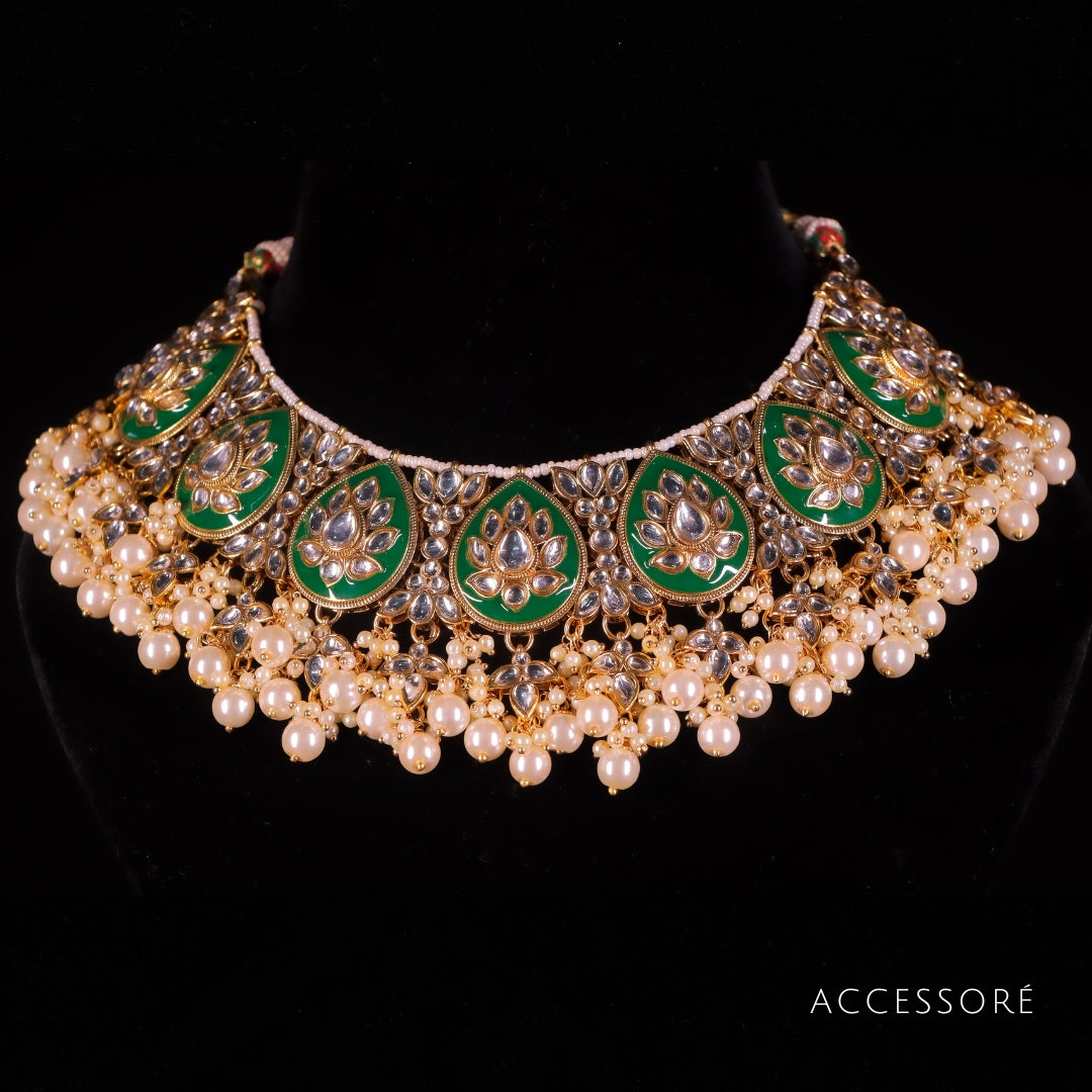 traditional indian kundan necklace set with dangling white pearls