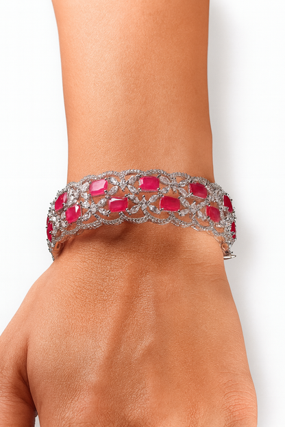 "VIENNA" Ruby Nest Bangle