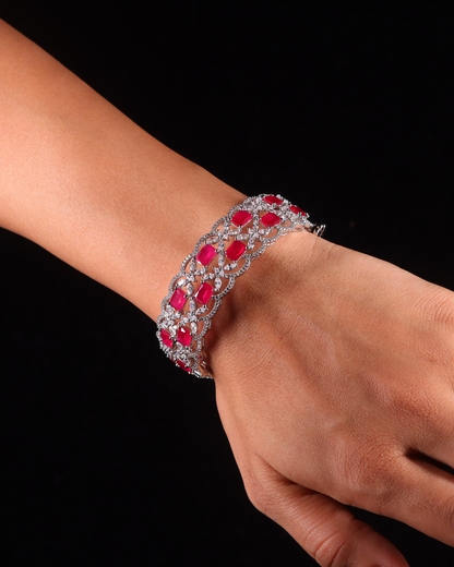 "VIENNA" Ruby Nest Bangle