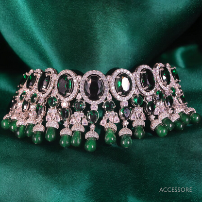"DMONDE" Luxe Emerald Choker Set