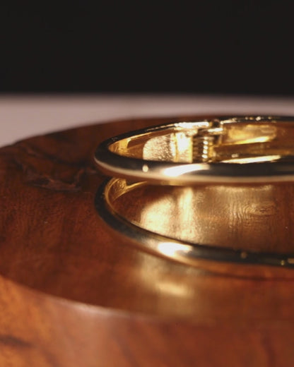 "VIENNA" Gold Interlock Bangle