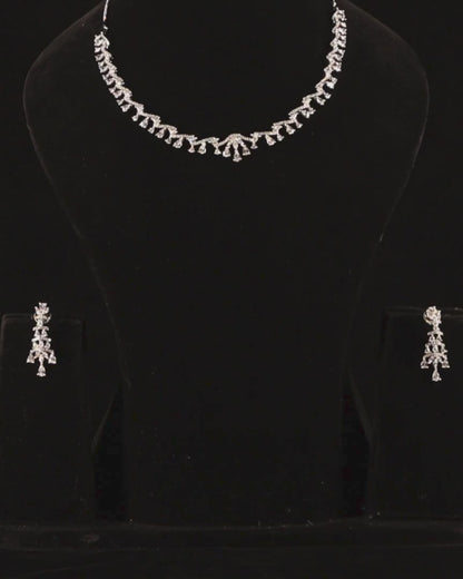 "DMONDE" Dazzling Diamond Necklace Set