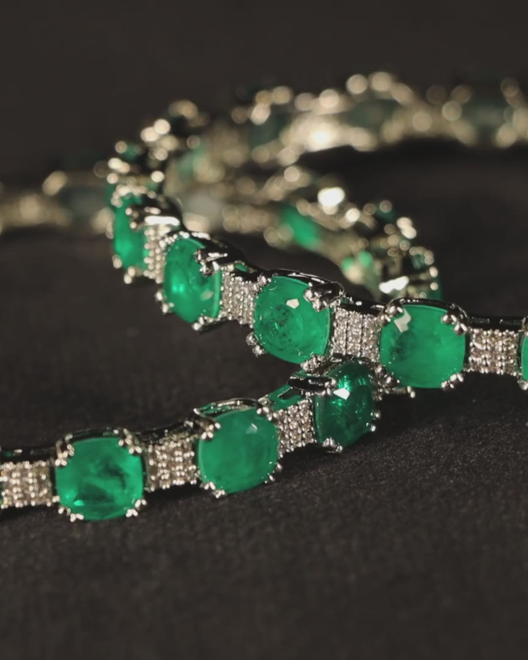 "VIENNA" Royal Emerald Ivy Bangle