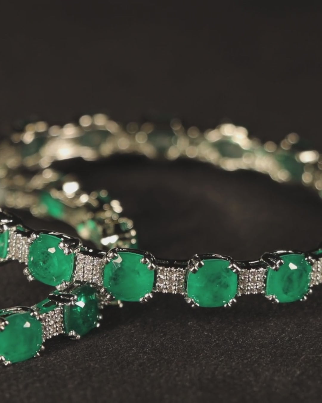 "VIENNA" Royal Emerald Ivy Bangle