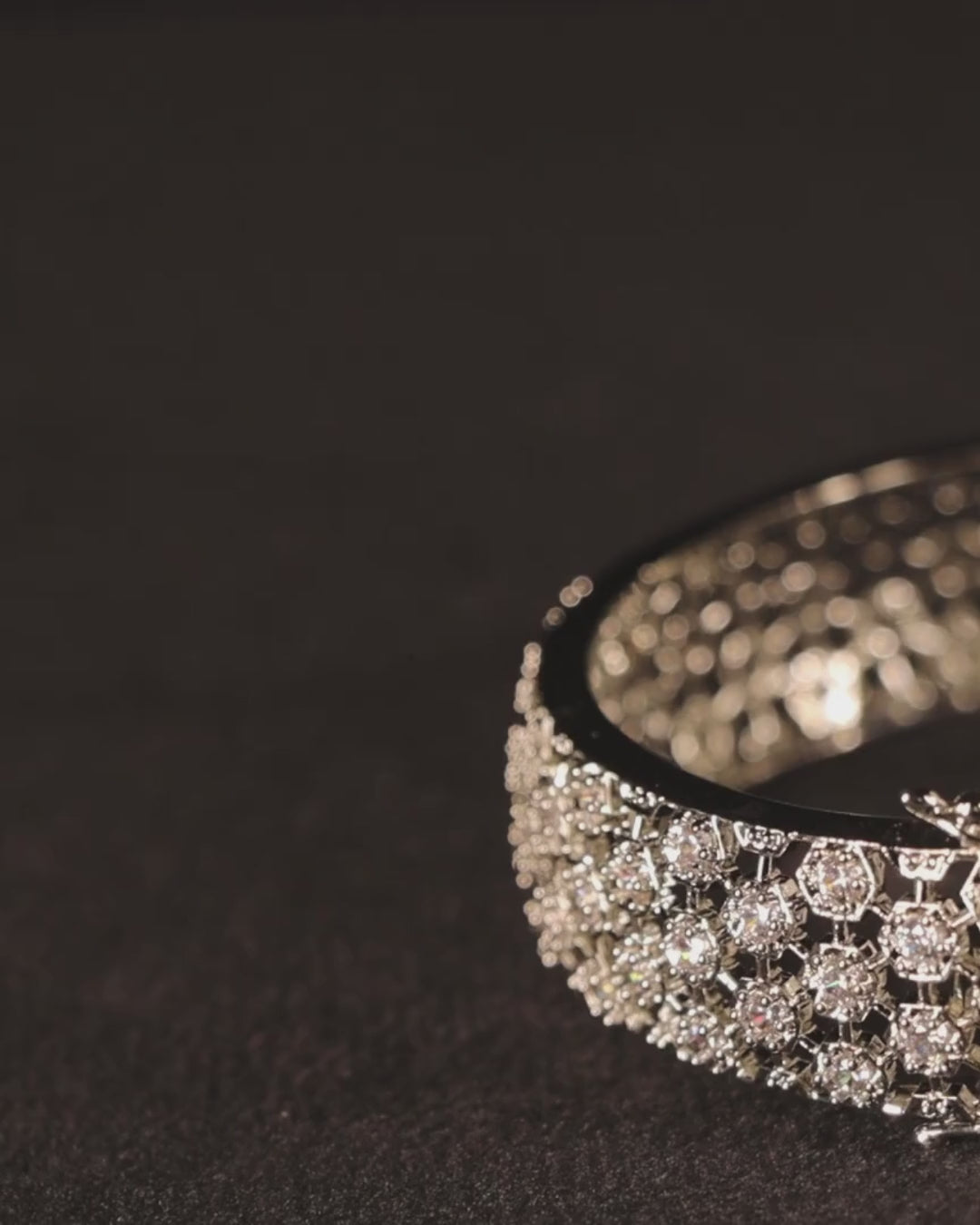 "VIENNA" Diamond Nest Bangle